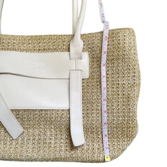 Dream Control Rattan/ Straw Tote Medium - Picture 10 of 13